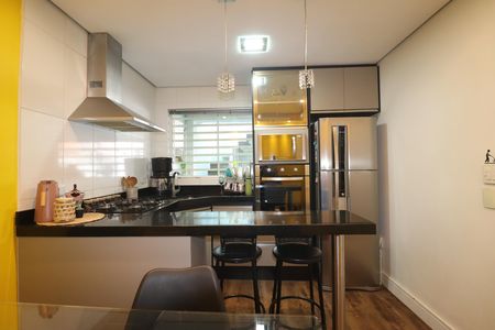 Casa à venda com 95m², 2 quartos e 2 vagasCozinha