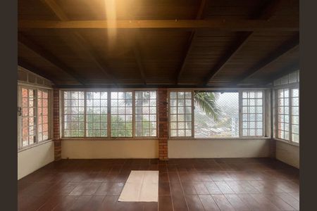 Casa à venda com 185m², 3 quartos e 2 vagas