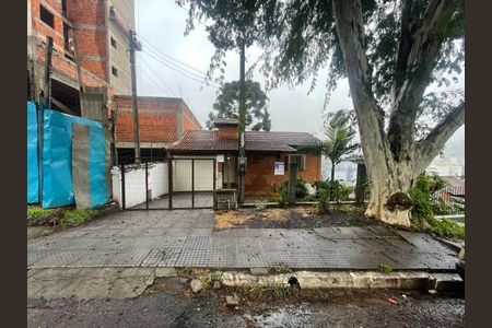 Casa à venda com 185m², 3 quartos e 2 vagas Casa à venda com 185m², 3 quartos e 2 vagasPlaca Instalada em 02/07/2026 - Cod.VZOE-74