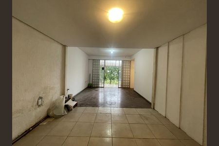 Casa à venda com 185m², 3 quartos e 2 vagas