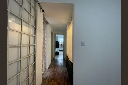 Casa à venda com 185m², 3 quartos e 2 vagas
