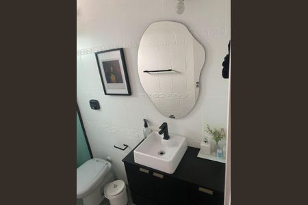 Banheiro de apartamento à venda com 2 quartos, 55m² em Cidade Ademar, São Paulo