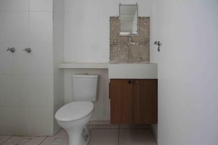 Apartamento à venda com 44m², 2 quartos e 1 vaga Apartamento à venda com 44m², 2 quartos e 1 vagaBanheiro