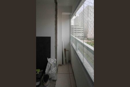 Apartamento à venda com 44m², 2 quartos e 1 vaga Apartamento à venda com 44m², 2 quartos e 1 vagaVaranda