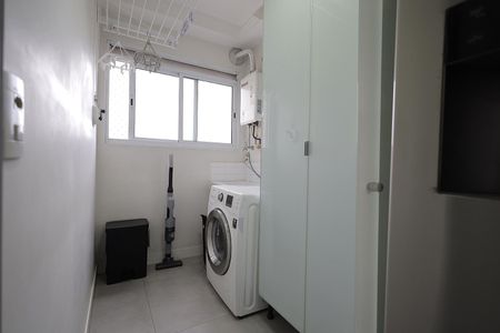 Apartamento à venda com 89m², 3 quartos e 2 vagas Apartamento à venda com 89m², 3 quartos e 2 vagasÁrea de Serviço