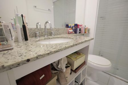 Apartamento à venda com 89m², 3 quartos e 2 vagas Apartamento à venda com 89m², 3 quartos e 2 vagasBanheiro