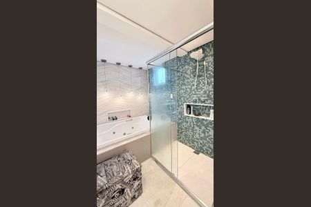 Apartamento à venda com 197m², 3 quartos e 3 vagas