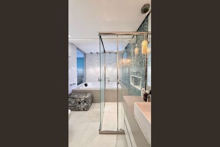 Apartamento à venda com 197m², 3 quartos e 3 vagas