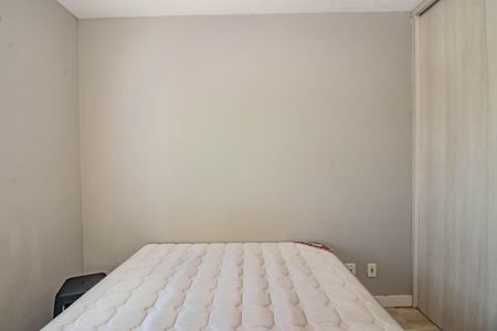 Quarto 2 de apartamento para alugar com 2 quartos, 48m² em Passo das Pedras, Porto Alegre