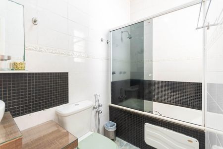 Casa à venda com 160m², 3 quartos e 1 vagaBanheiro 