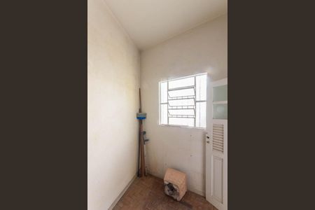 Casa à venda com 160m², 3 quartos e 1 vagaQuarto de Serviço (segundo andar)
