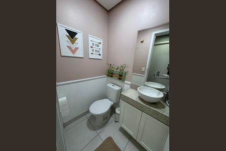 Apartamento à venda com 72m², 2 quartos e 2 vagasBanheiro