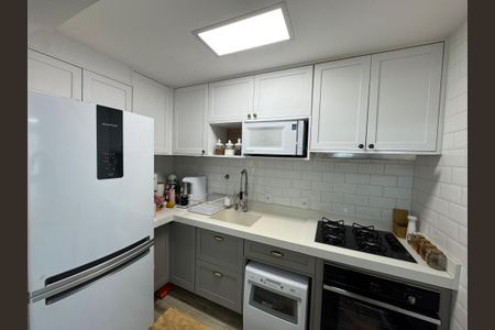 Apartamento à venda com 72m², 2 quartos e 2 vagasCozinha