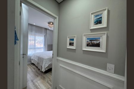 Apartamento à venda com 72m², 2 quartos e 2 vagasCorredor