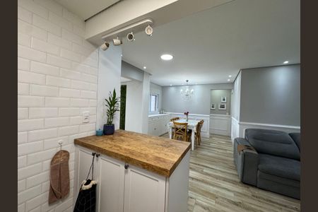 Apartamento à venda com 72m², 2 quartos e 2 vagasCozinha
