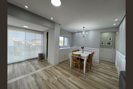 Apartamento à venda com 72m², 2 quartos e 2 vagasSala