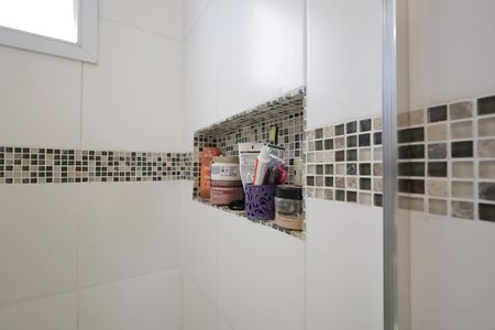 Apartamento à venda com 79m², 2 quartos e 1 vaga Apartamento à venda com 79m², 2 quartos e 1 vagaBanheiro