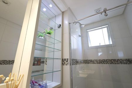 Apartamento à venda com 79m², 2 quartos e 1 vaga Apartamento à venda com 79m², 2 quartos e 1 vagaBanheiro
