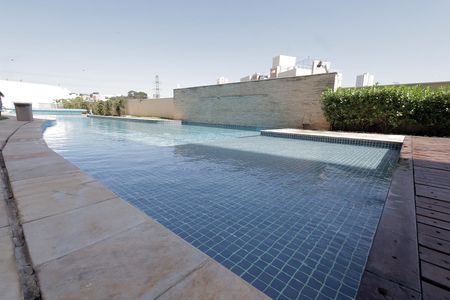 Apartamento à venda com 79m², 2 quartos e 1 vaga Apartamento à venda com 79m², 2 quartos e 1 vagaÁrea comum - Piscina