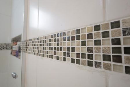 Apartamento à venda com 79m², 2 quartos e 1 vaga Apartamento à venda com 79m², 2 quartos e 1 vagaBanheiro