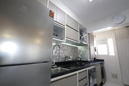 Apartamento à venda com 79m², 2 quartos e 1 vaga Apartamento à venda com 79m², 2 quartos e 1 vagaCozinha e Área de Serviço