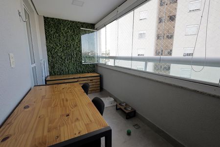 Apartamento à venda com 79m², 2 quartos e 1 vaga Apartamento à venda com 79m², 2 quartos e 1 vagaSacada Gourmet