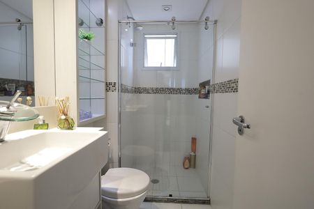 Apartamento à venda com 79m², 2 quartos e 1 vaga Apartamento à venda com 79m², 2 quartos e 1 vagaBanheiro
