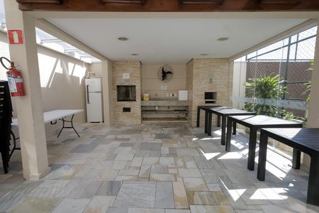 Apartamento à venda com 79m², 2 quartos e 1 vaga Apartamento à venda com 79m², 2 quartos e 1 vagaÁrea comum - Churrasqueira