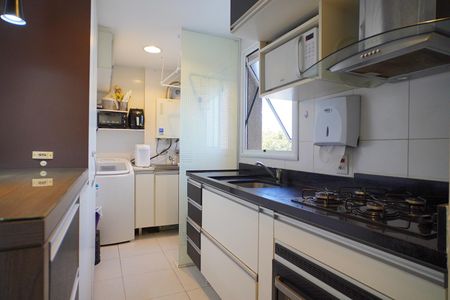 Apartamento à venda com 75m², 2 quartos e 1 vagaCozinha 