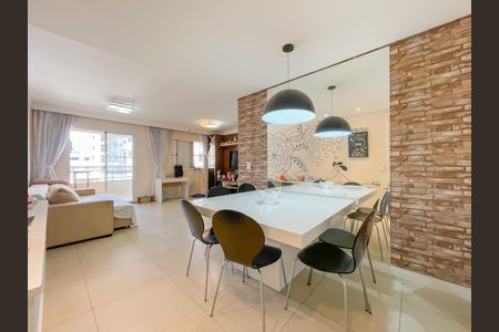 Apartamento à venda com 85m², 2 quartos e 2 vagas Apartamento à venda com 85m², 2 quartos e 2 vagasSala