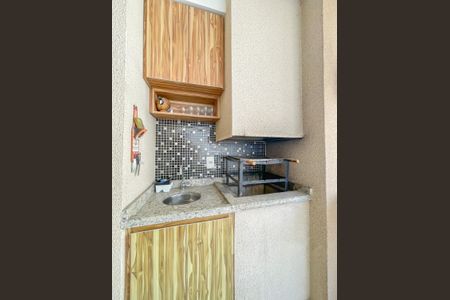 Apartamento à venda com 85m², 2 quartos e 2 vagas Apartamento à venda com 85m², 2 quartos e 2 vagasSacada - Churrasqueira
