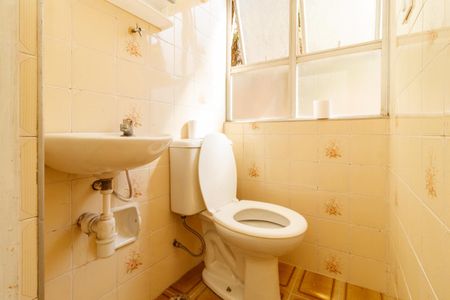 Apartamento à venda com 64m², 3 quartos e sem vaga Apartamento à venda com 64m², 3 quartos e sem vagaLavabo