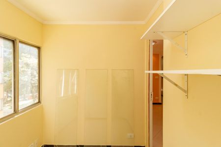 Apartamento à venda com 64m², 3 quartos e sem vaga Apartamento à venda com 64m², 3 quartos e sem vagaEscritório