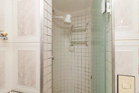 Apartamento à venda com 64m², 3 quartos e sem vaga Apartamento à venda com 64m², 3 quartos e sem vagaBanheiro