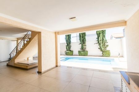 Casa de condomínio para alugar com 415m², 4 quartos e 3 vagasÁrea gourmet