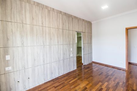 Casa de condomínio para alugar com 415m², 4 quartos e 3 vagasSuíte 2