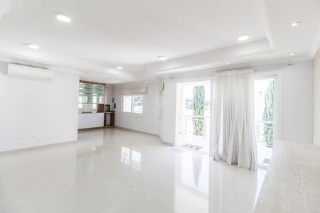 Sala  de casa de condomínio para alugar com 4 quartos, 415m² em Parque Sinai, Santana de Parnaíba