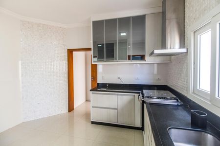 Casa de condomínio para alugar com 415m², 4 quartos e 3 vagasCozinha