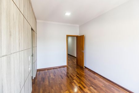 Casa de condomínio para alugar com 415m², 4 quartos e 3 vagasSuíte 2