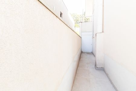Casa de condomínio para alugar com 415m², 4 quartos e 3 vagasCorredor