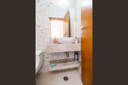 Casa de condomínio para alugar com 415m², 4 quartos e 3 vagasLavabo