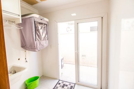 Casa de condomínio para alugar com 415m², 4 quartos e 3 vagasÁrea de Serviço