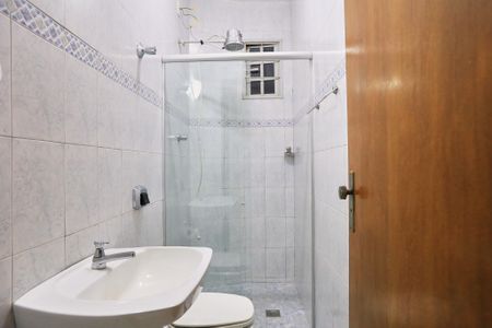 Casa à venda com 120m², 3 quartos e 3 vagasBanheiro 1