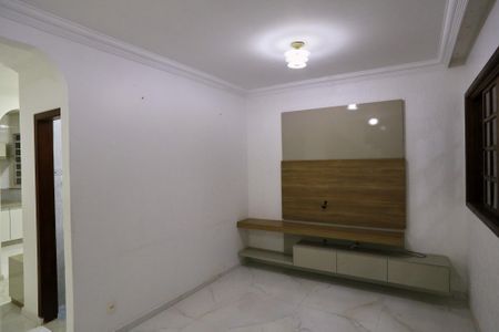 Casa à venda com 120m², 3 quartos e 3 vagasSala