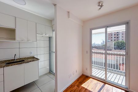 Sala de apartamento para alugar com 2 quartos, 39m² em Vila Carrão, São Paulo
