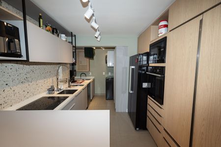 Apartamento à venda com 110m², 1 quarto e 2 vagasCozinha