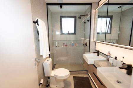 Apartamento à venda com 110m², 1 quarto e 2 vagasBanheiro da Suíte