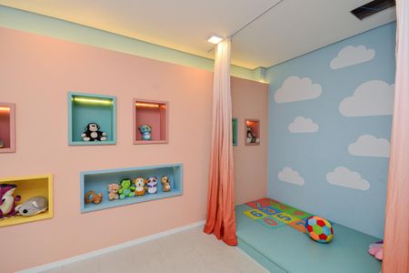 Apartamento à venda com 36m², 2 quartos e sem vaga Apartamento à venda com 36m², 2 quartos e sem vagaBrinquedoteca
