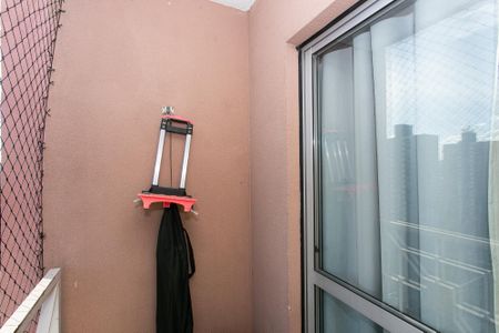 Apartamento à venda com 63m², 3 quartos e 1 vaga Apartamento à venda com 63m², 3 quartos e 1 vagaVaranda