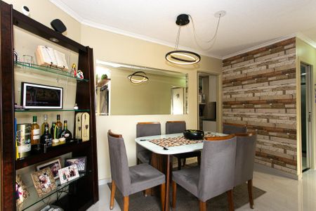 Apartamento à venda com 63m², 3 quartos e 1 vaga Apartamento à venda com 63m², 3 quartos e 1 vagaSala